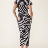 Deep V-neck pleats midi dress