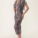 Deep V-neck pleats midi dress